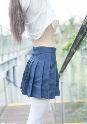落尘职花孰难隐