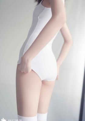 新监禁逃亡3：美姐妹服从守则